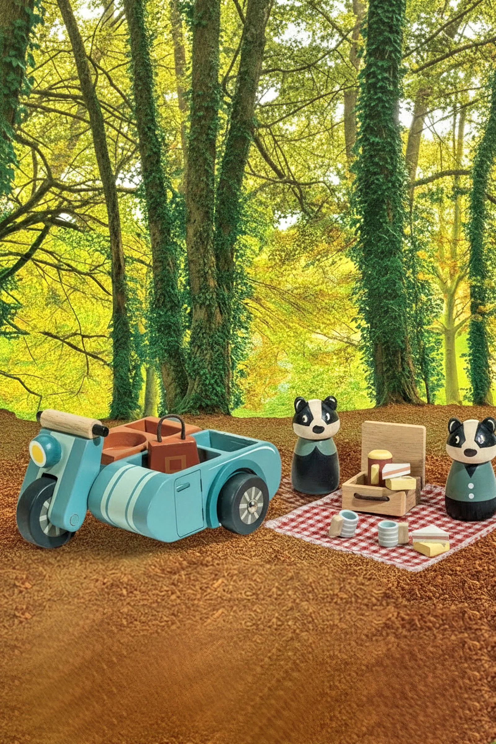 Tender Leaf Wooden Toys, Badger Picnic Motorbike Ride - Image 2
