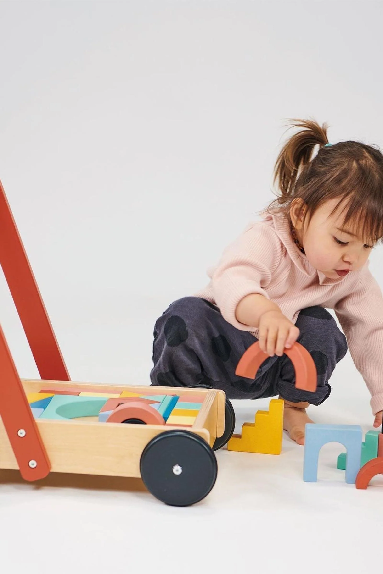 Mentari Wooden Toys, Bambino Block Trolley - Image 5