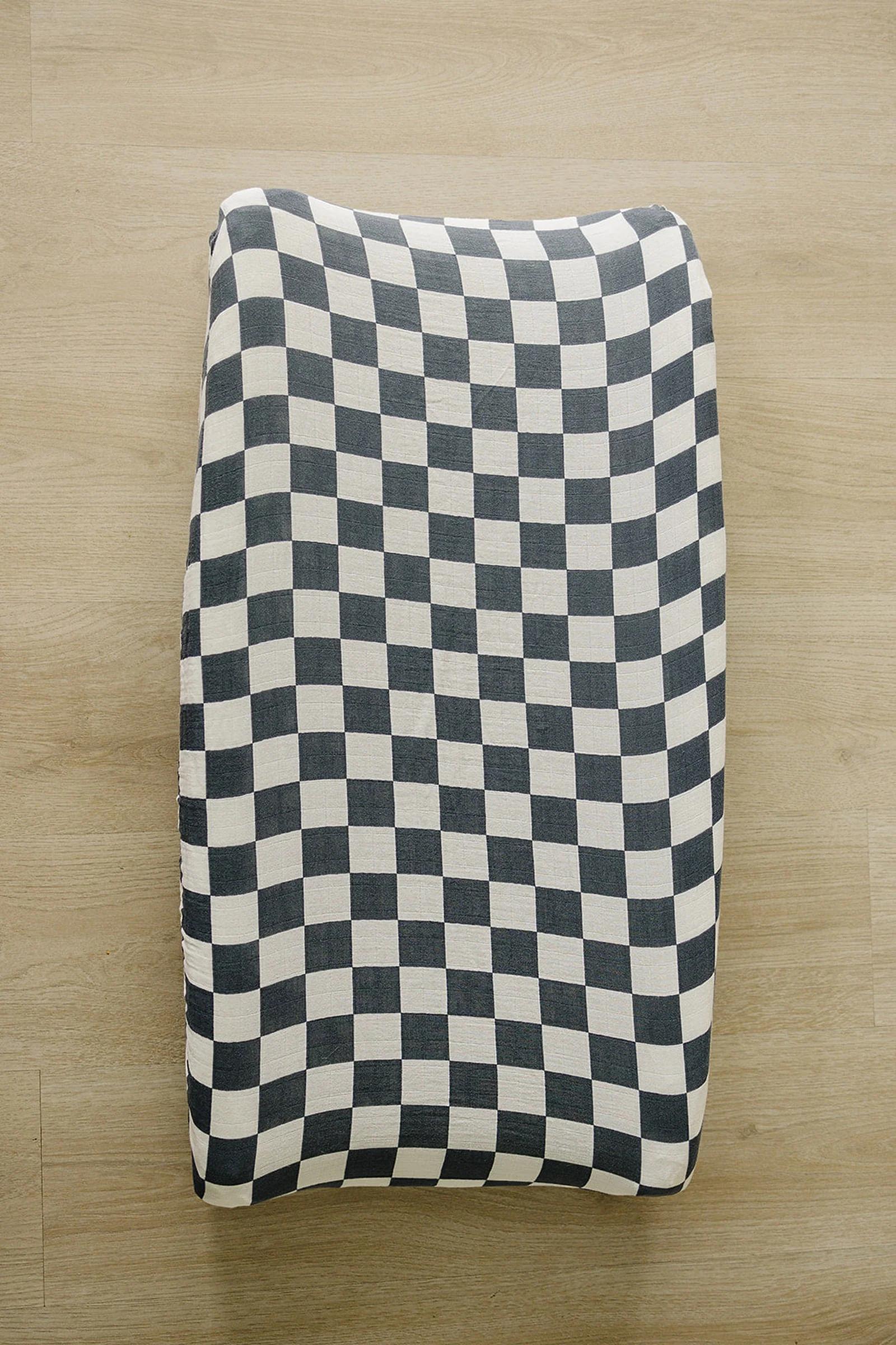 Mebie Baby Charcoal Checkered Muslin Changing Pad Cover, Baby Essentials, Gender Neutral, Cotton - Image 3