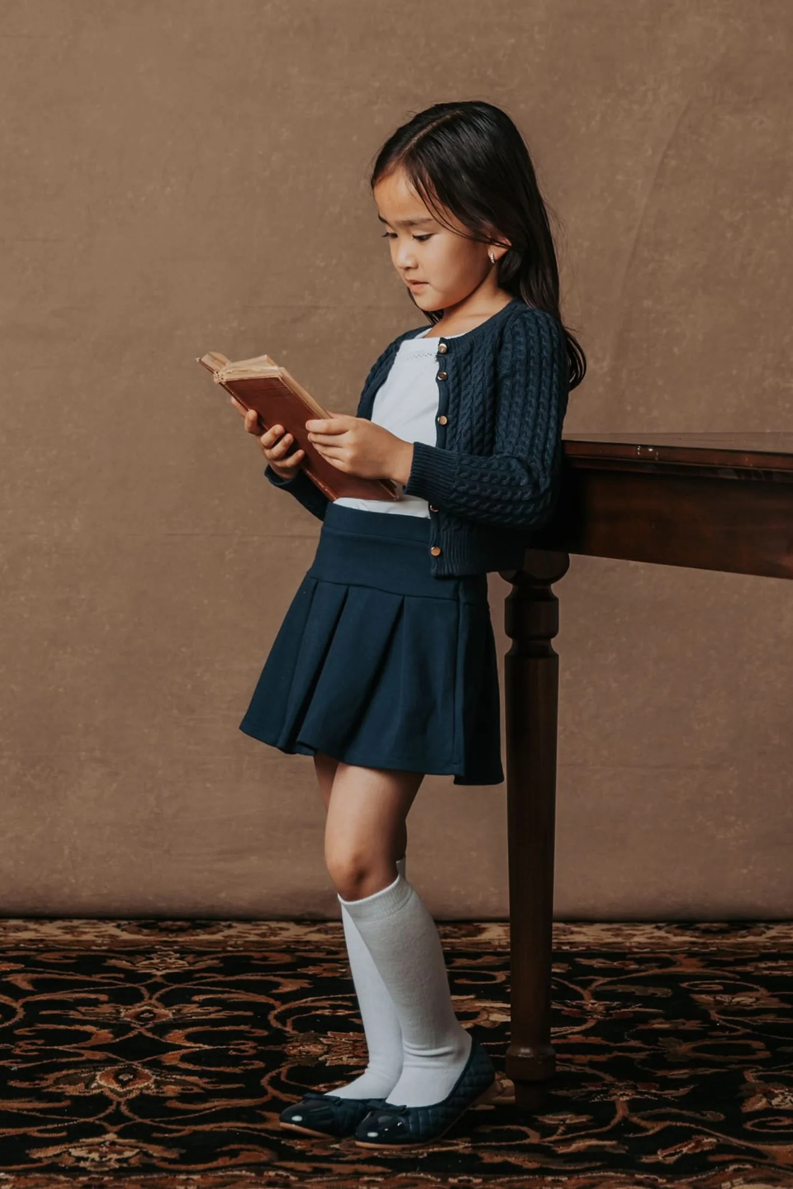 Hope & Henry Organic Cotton Classic Cable Cardigan for Girls, Navy, Toddler & Kids - Image 3