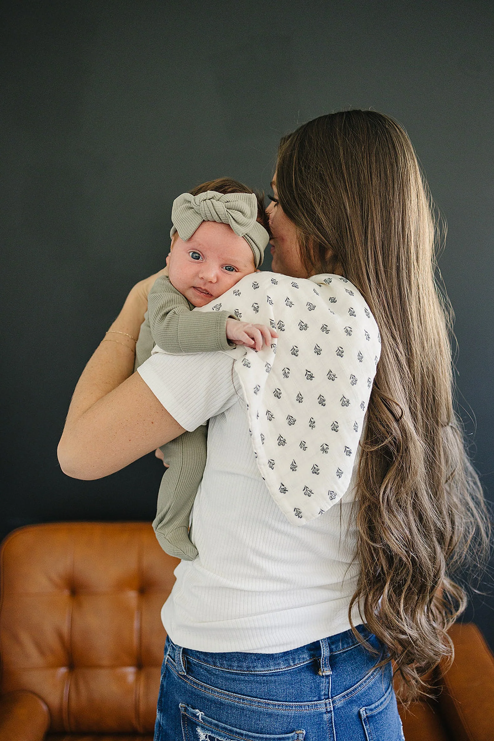 Mebie Baby Cream Berry Muslin Burp Cloth, 100% Cotton, Baby Essentials