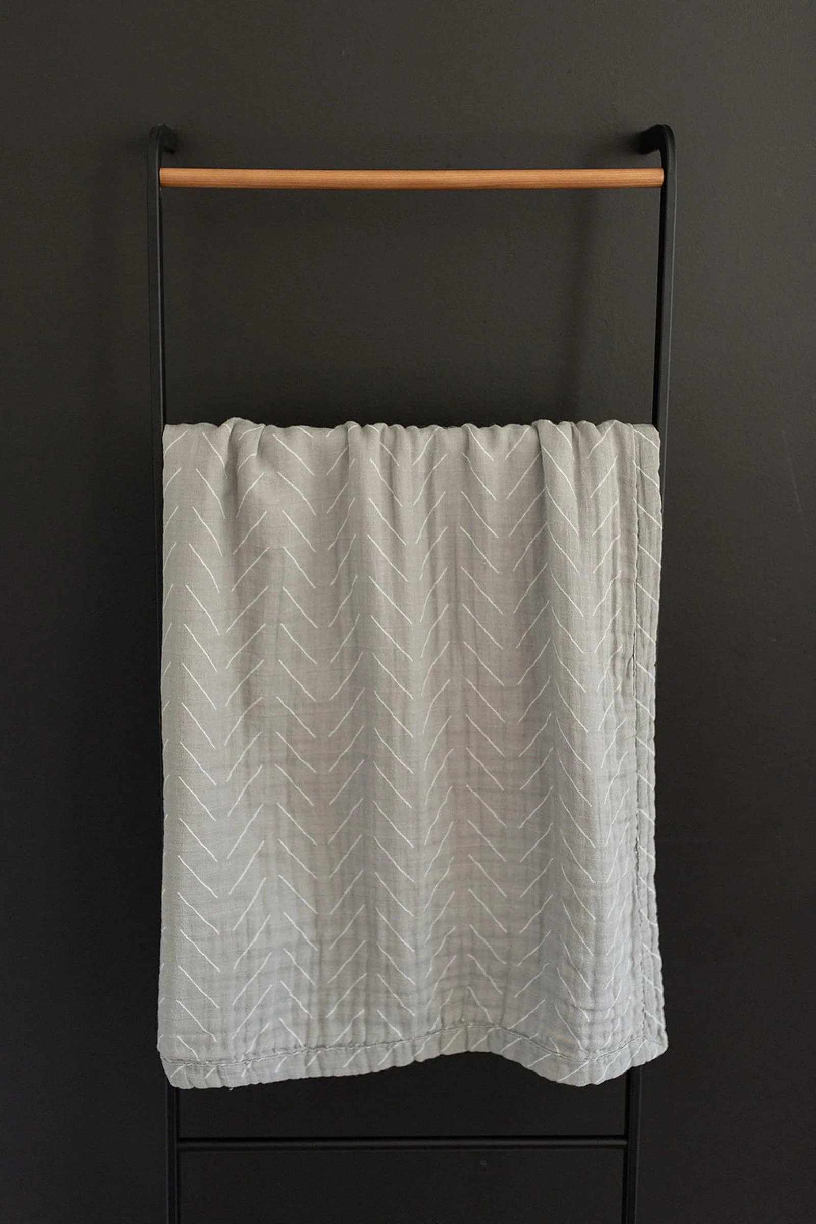Mebie Baby Desert Sage Muslin Crib Quilt, 100% Cotton, Baby Essentials - Image 7