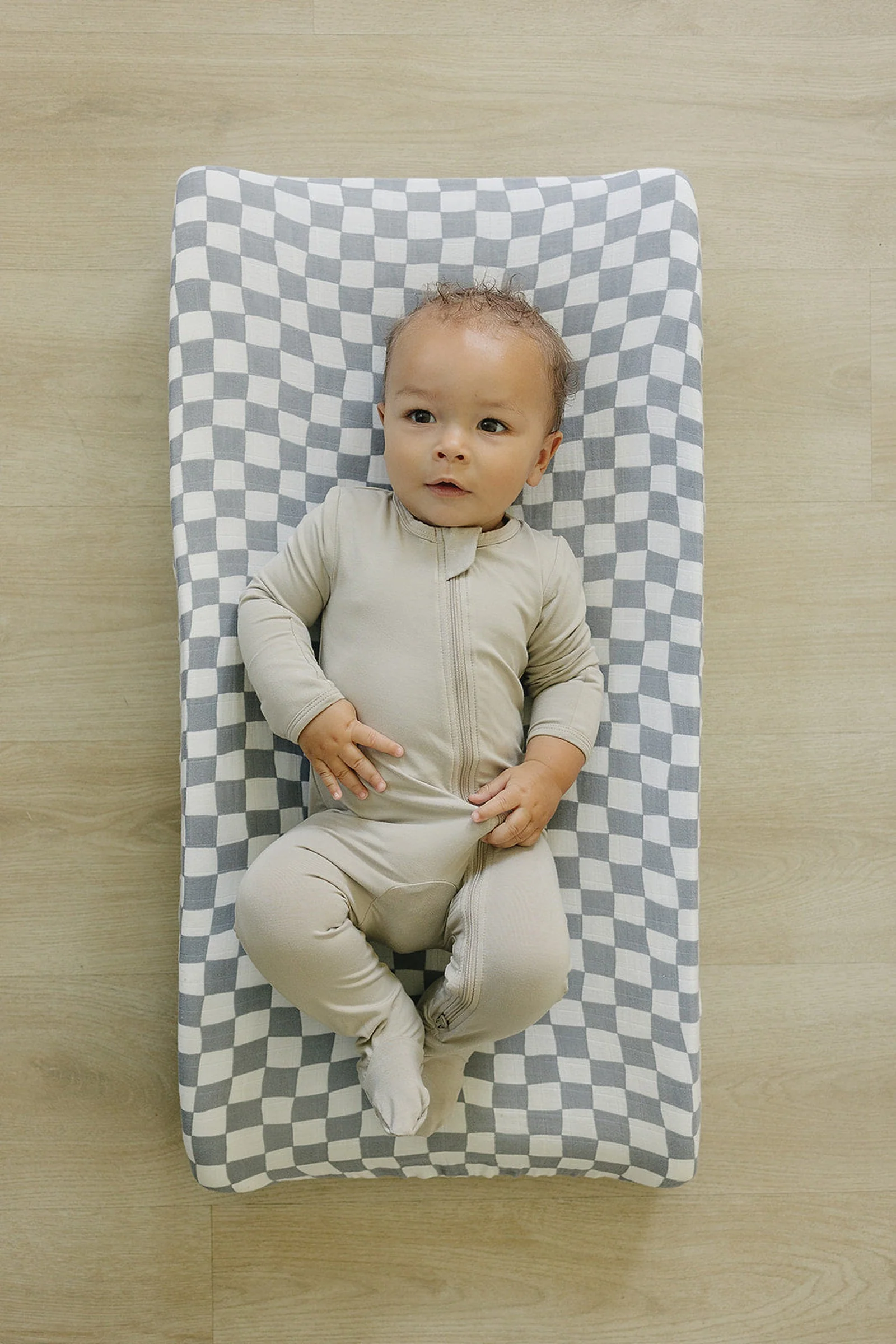 Mebie Baby Dusty Blue Wavy Checkered Muslin Changing Pad Cover, Baby Essentials, 100% Cotton, Gender Neutral - Image 2