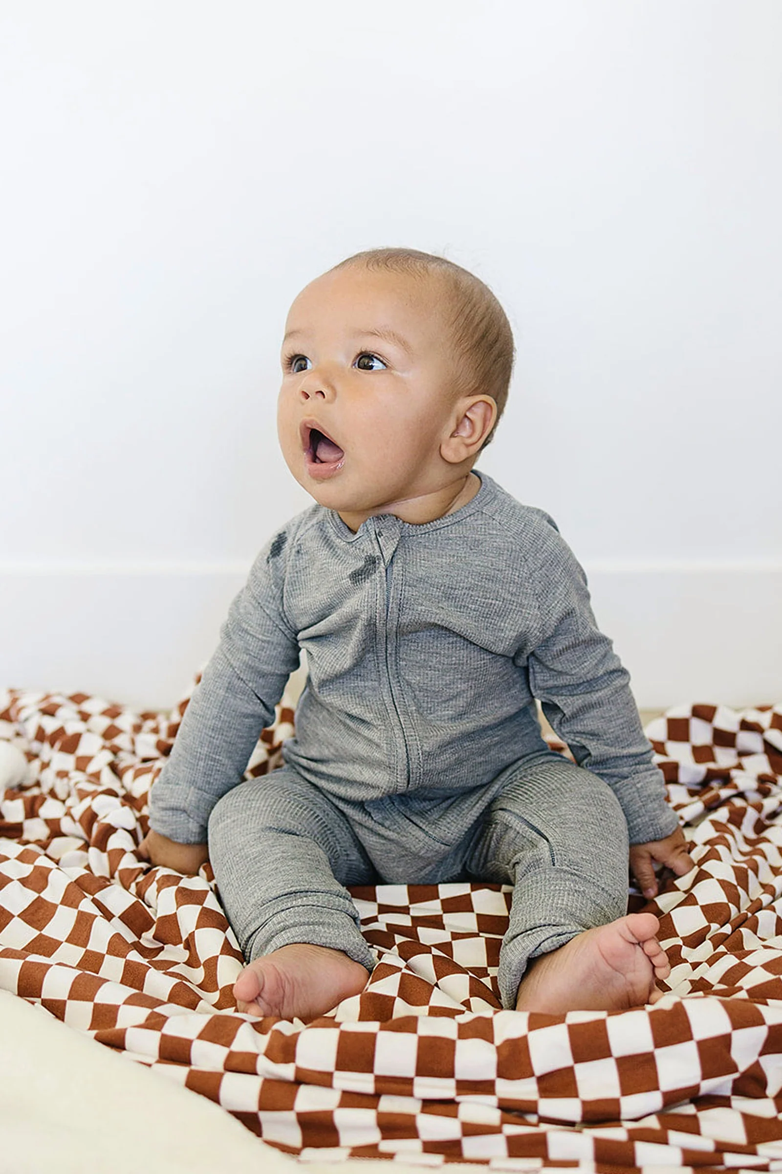 Mebie Baby Heather Grey Ribbed Zipper Pajama, Bamboo, Preemie, Baby Essentials - Image 3