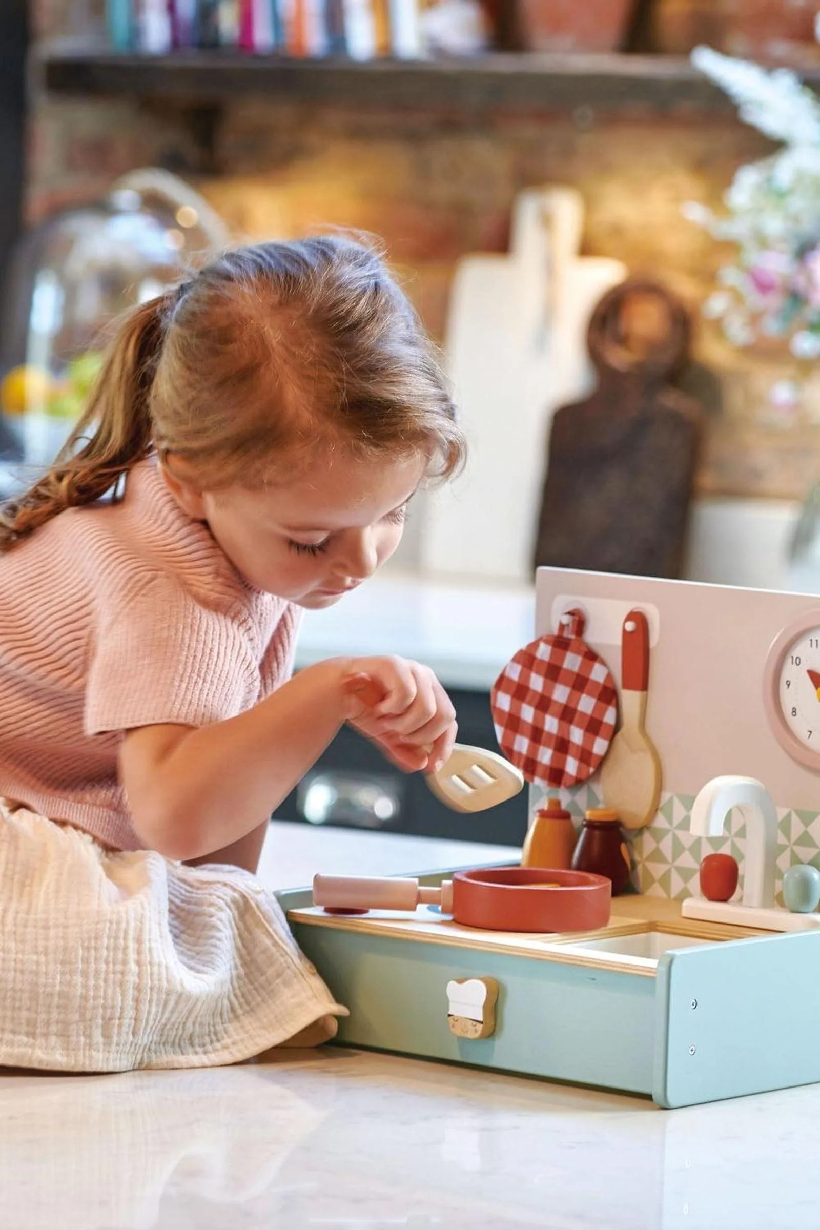 Tender Leaf Wooden Toys, Kitchenette - Image 2