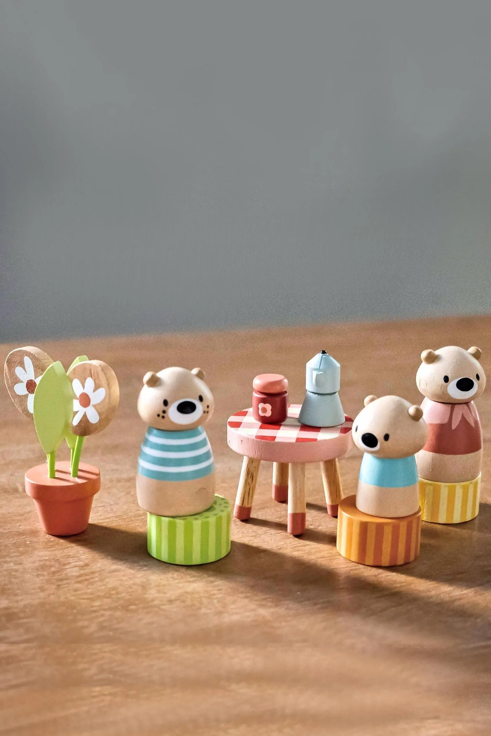 Tender Leaf Wooden Toys, Little Otter Canal Boat - Image 7