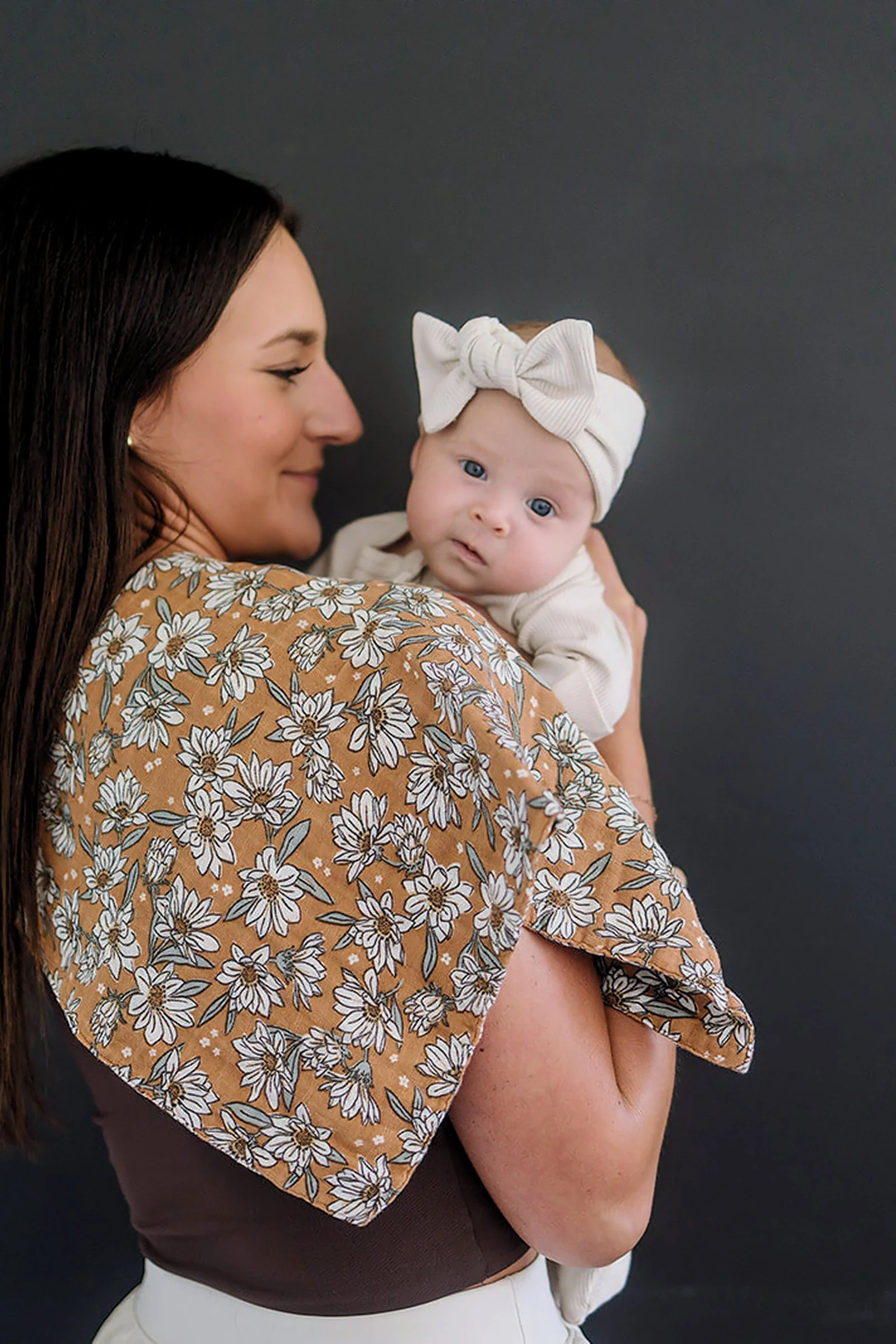 Mebie Baby Magnolia Muslin Burp Cloth, 100% Cotton, Baby Essentials