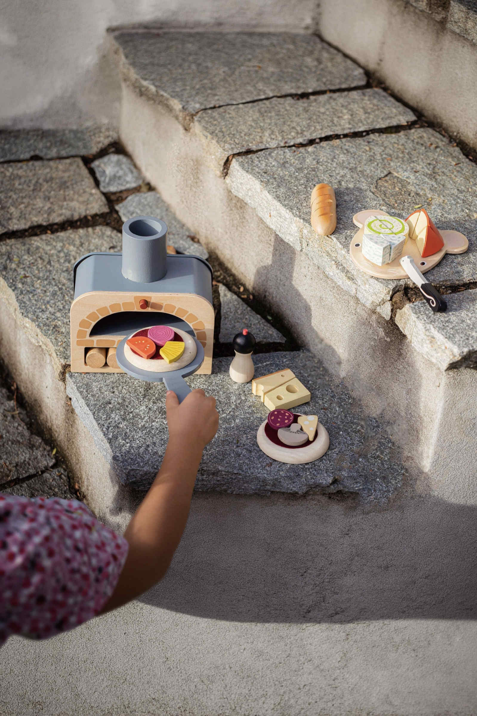 Tender Leaf Wooden Toys, Make Me a Pizza! - Image 3