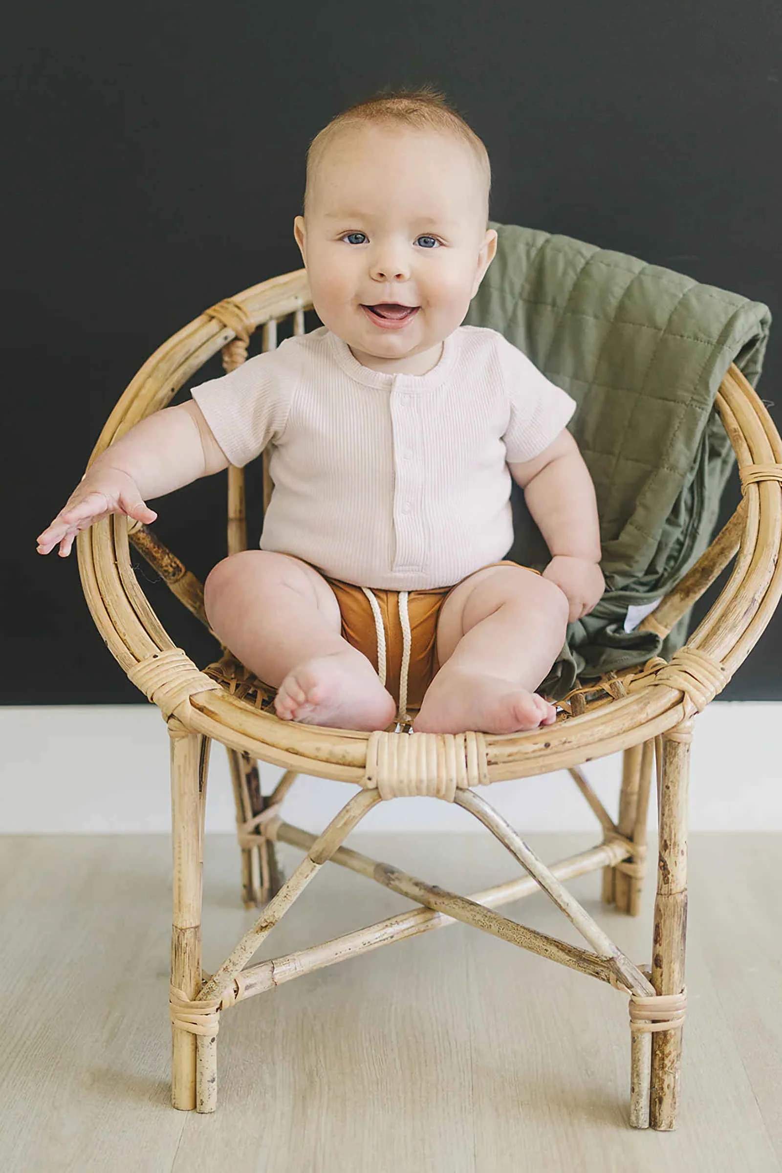 Mebie Baby Oatmeal Ribbed Snap Bodysuit, Organic Cotton, Baby Essentials
