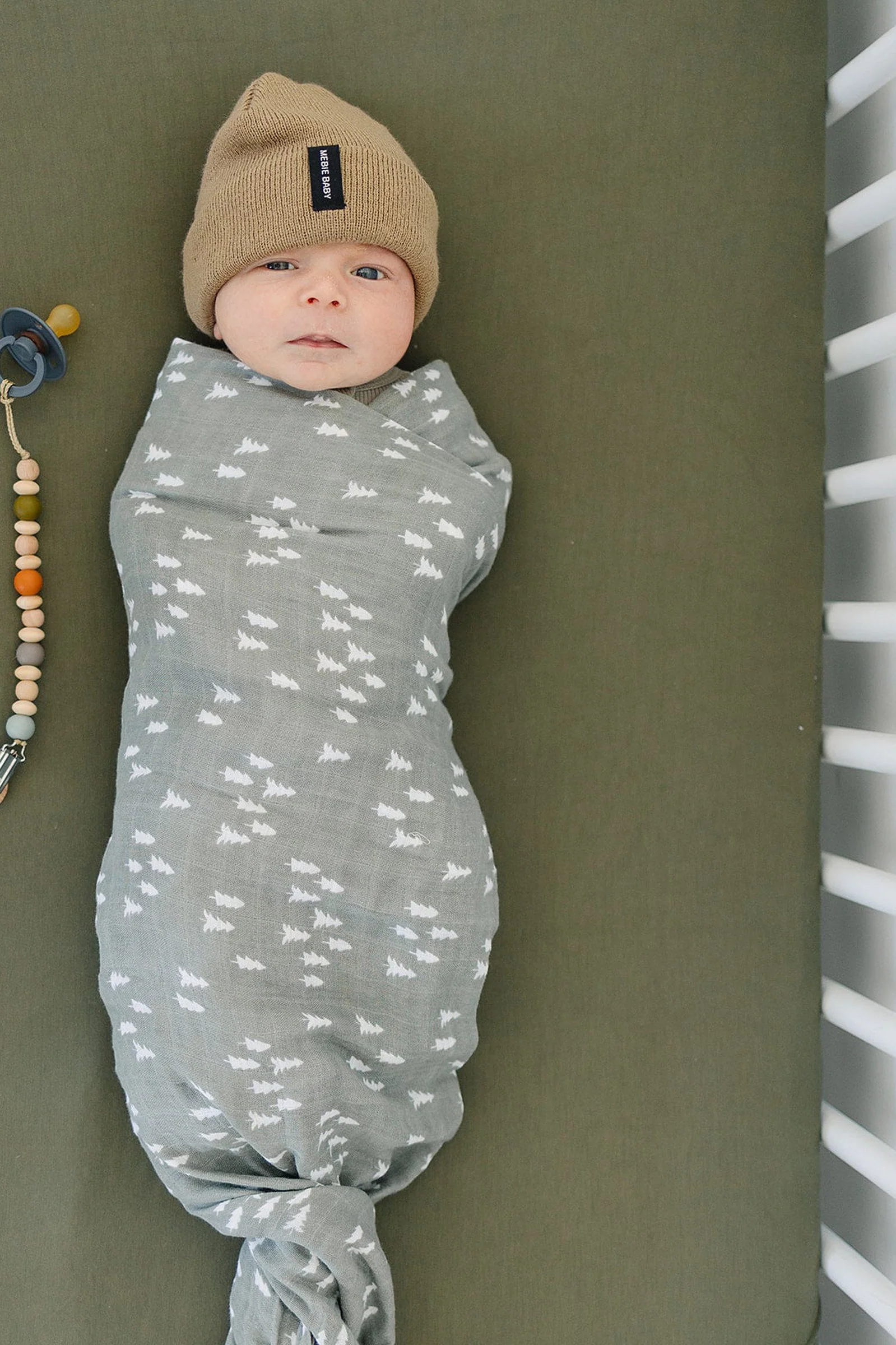 Mebie Baby Olive Stretch Crib Sheet, Bamboo, Baby Essentials - Image 5