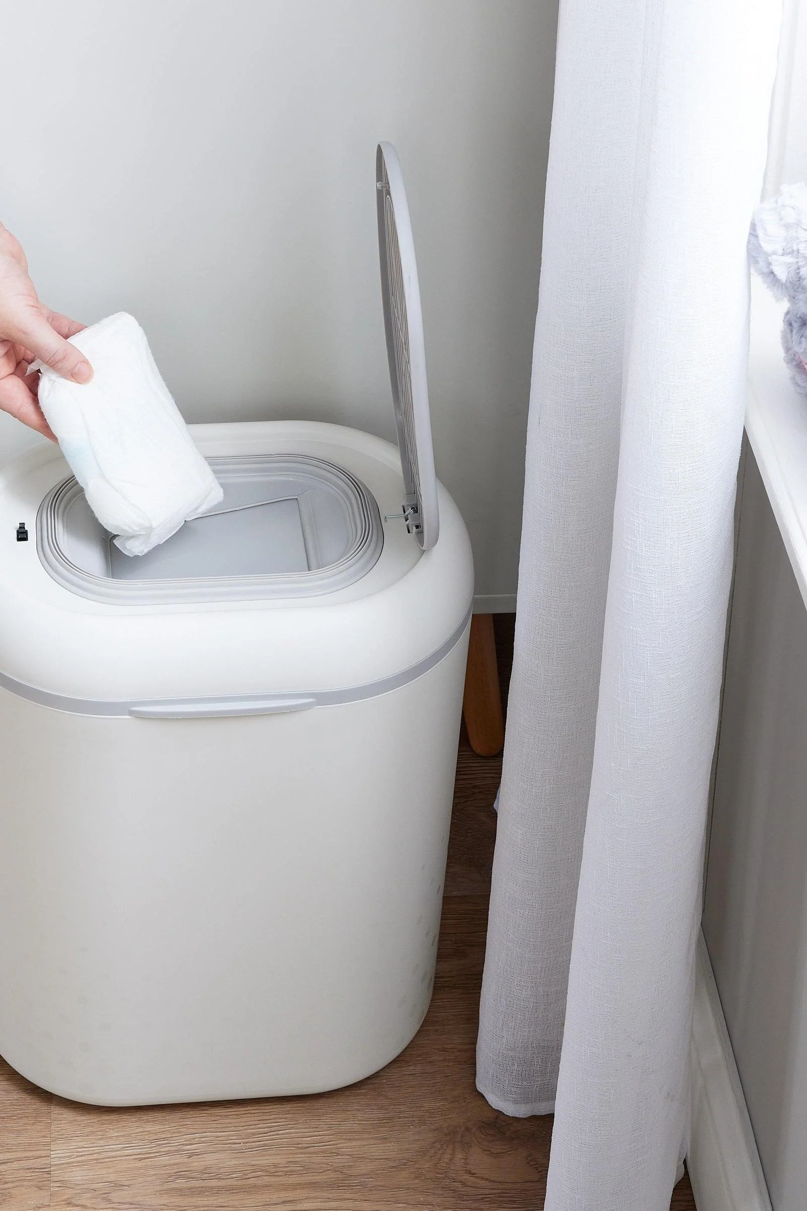Shnuggle Eco-Touch Nappy Bin Diaper Pail - Image 14