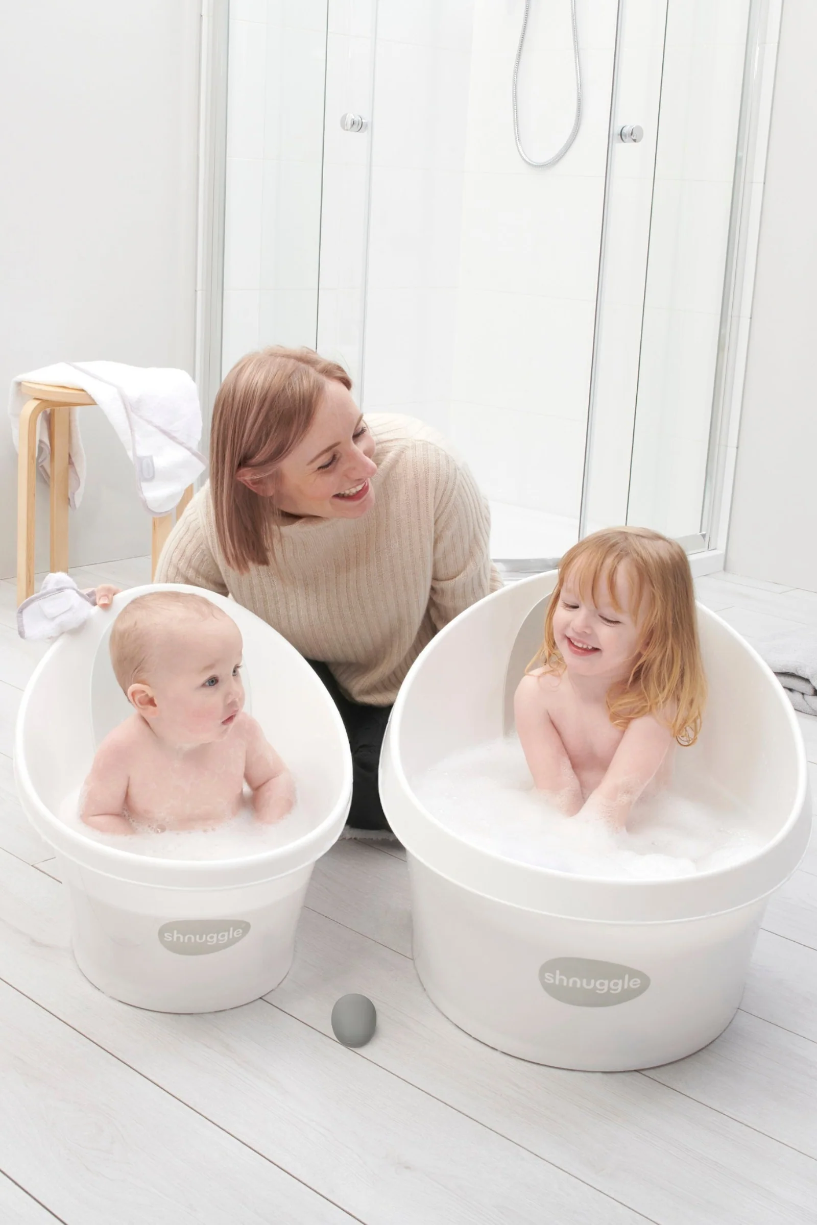 Shnuggle Growing Family Bath Time Bundle:  Baby & Toddler Baths + 7-Piece Set for Bath & Diaper Time