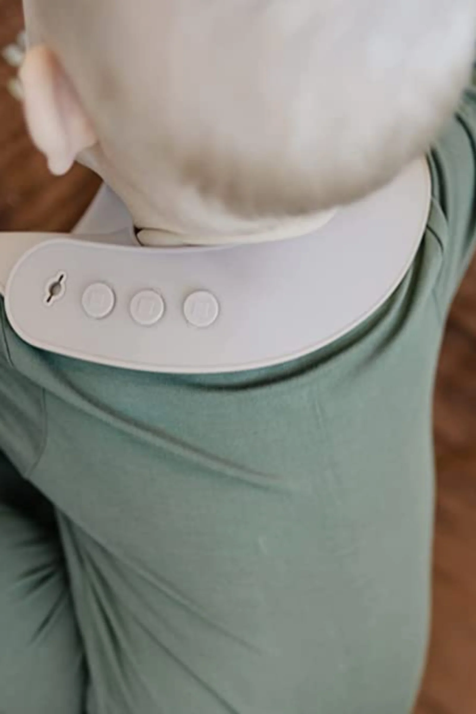 Mebie Baby Silicone Bib, Adjustable Fit, BPA Free, Baby Essentials - Image 3