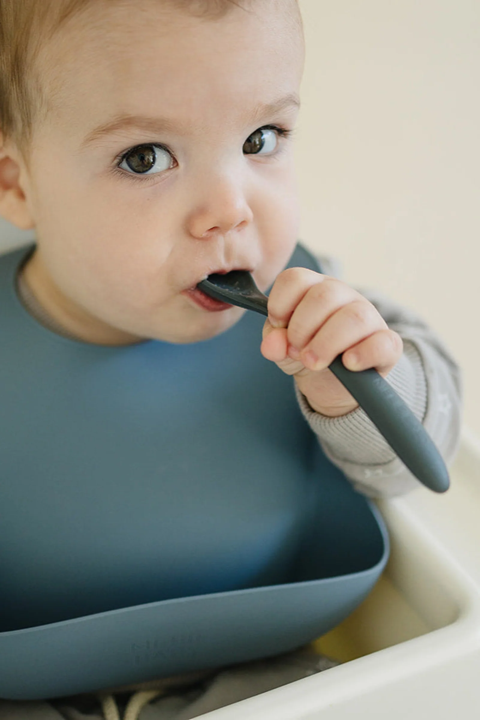 Mebie Baby Silicone Bib, Adjustable Fit, BPA Free, Baby Essentials - Image 5