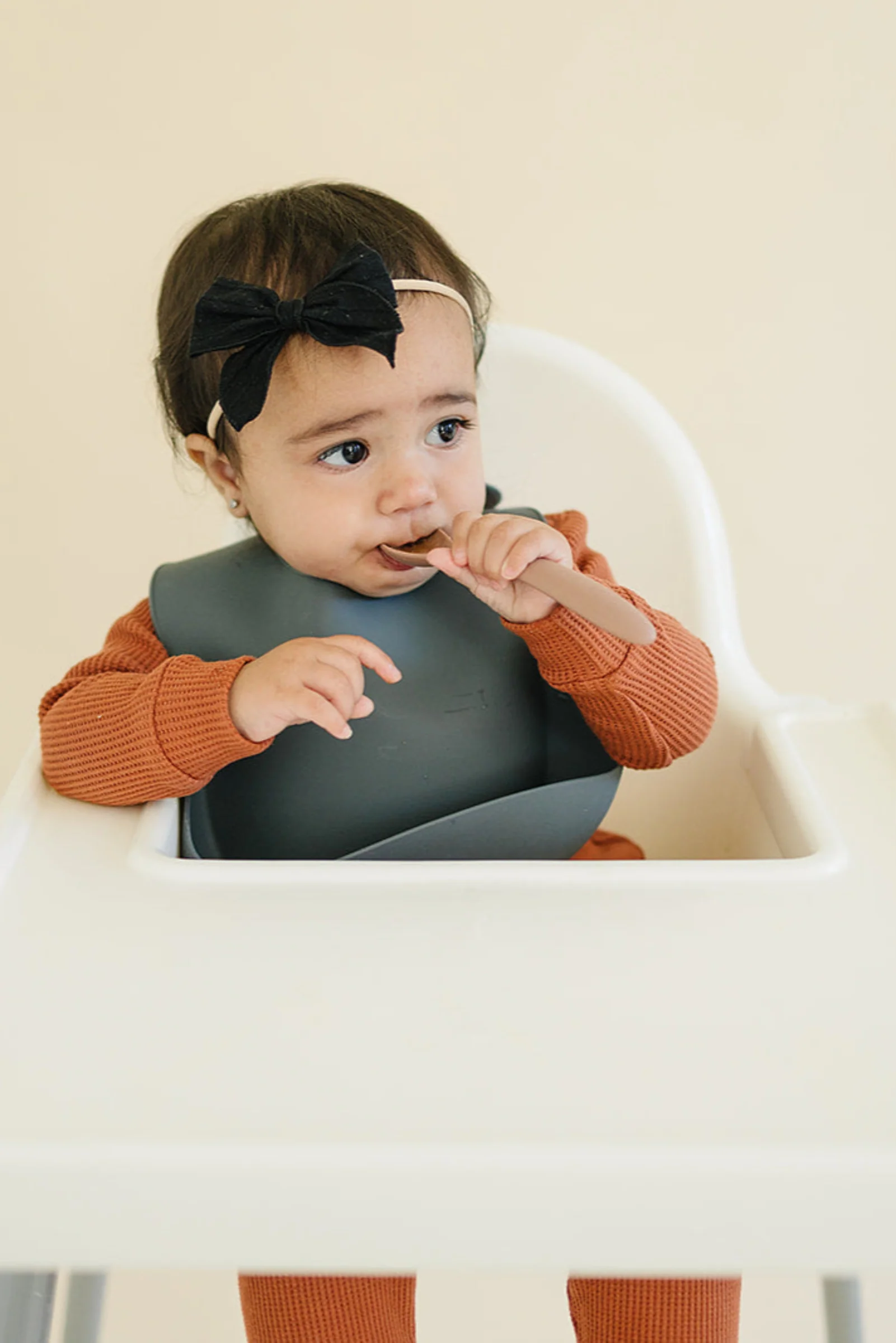 Mebie Baby Silicone Bib, Adjustable Fit, BPA Free, Baby Essentials - Image 6