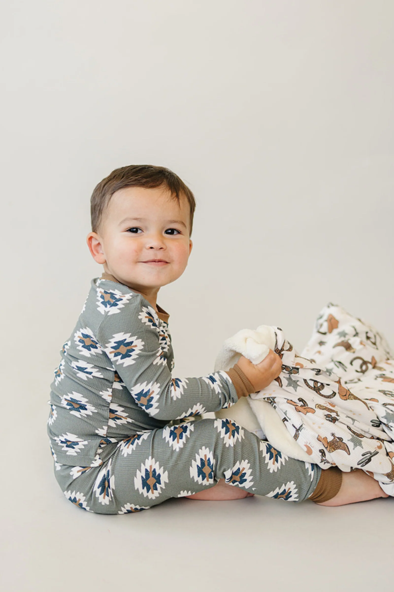 Mebie Baby Southwest Aztec Ribbed Cozy Pajama Set, Bamboo, Rodeo Collection, Gender Neutral, Baby, Toddler & Kids