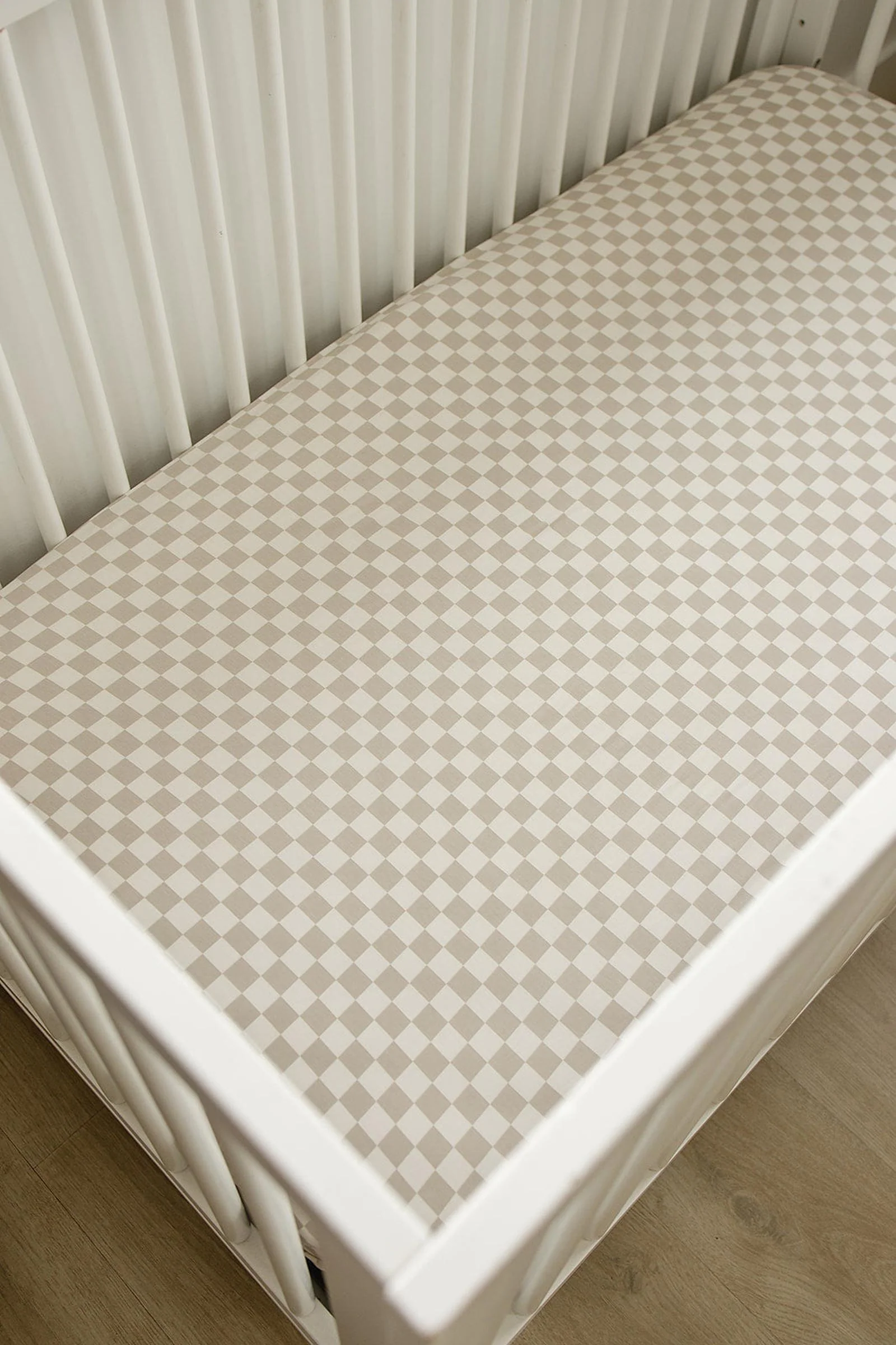 Mebie Baby Taupe Checkered Stretch Crib Sheet, Bamboo, Baby Essentials