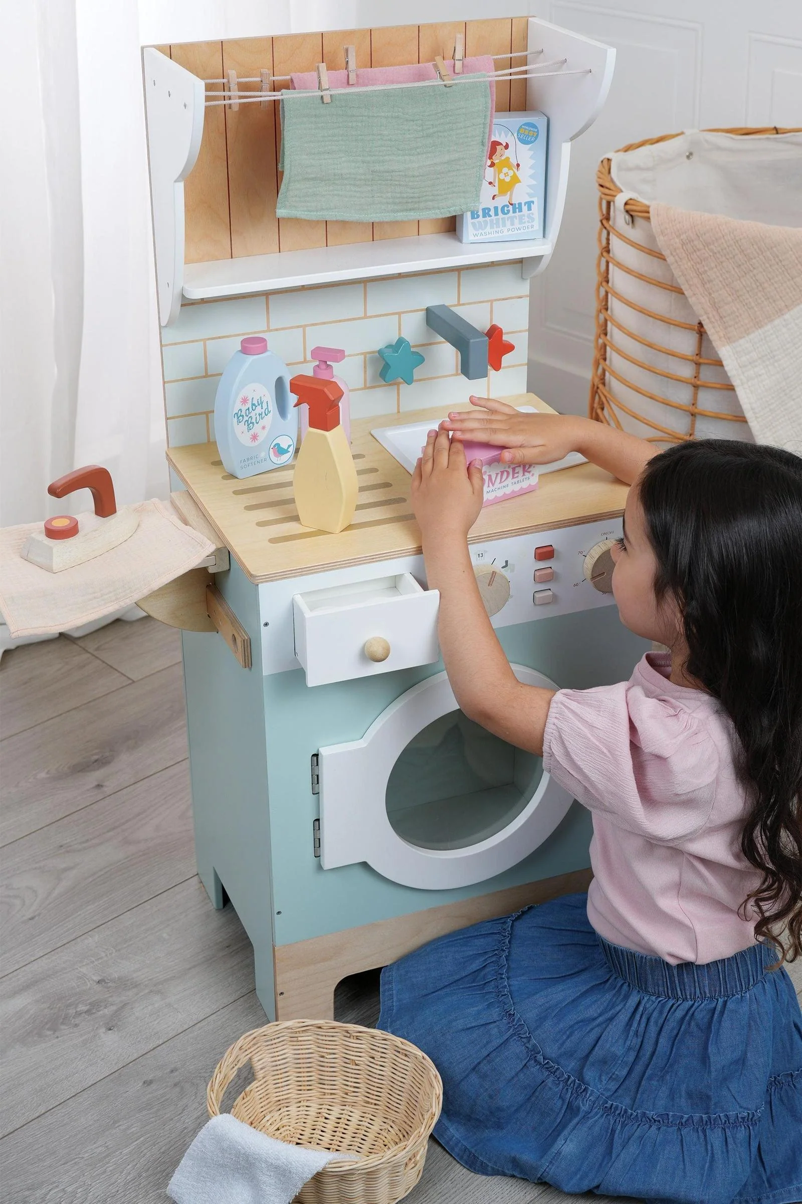 Tender Leaf Wooden Toys, Tenderleaf Laundrette - Image 10