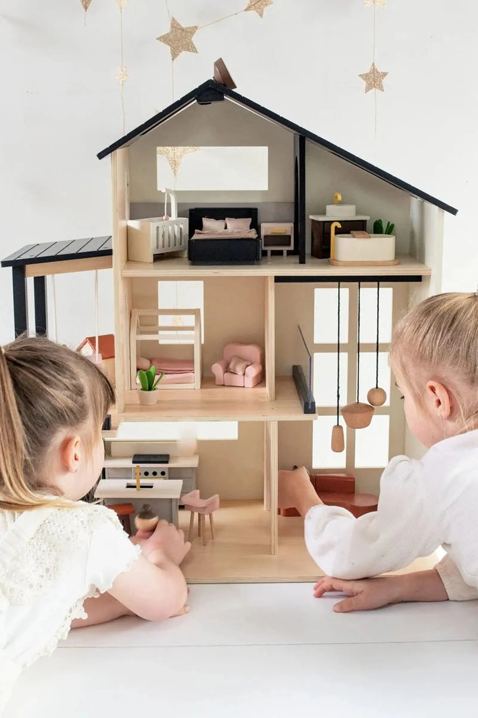 Sweetwood Edge Modern Dollhouse - Image 5