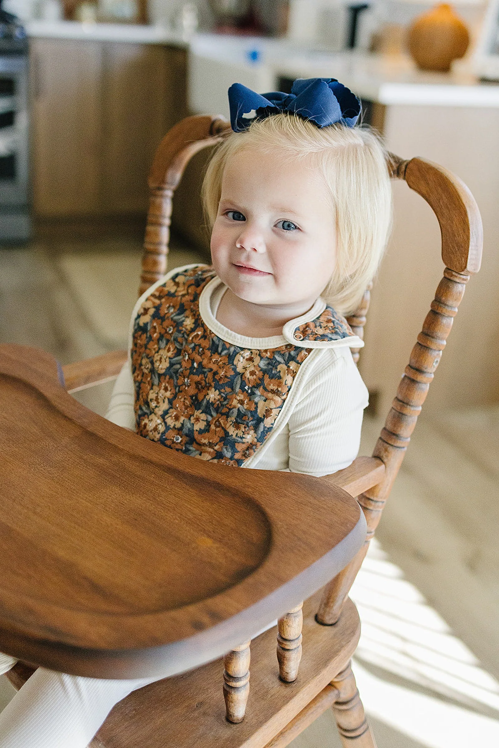 Mebie Baby Venetian Floral Classic Muslin Bib, 100% Cotton, Baby Essentials