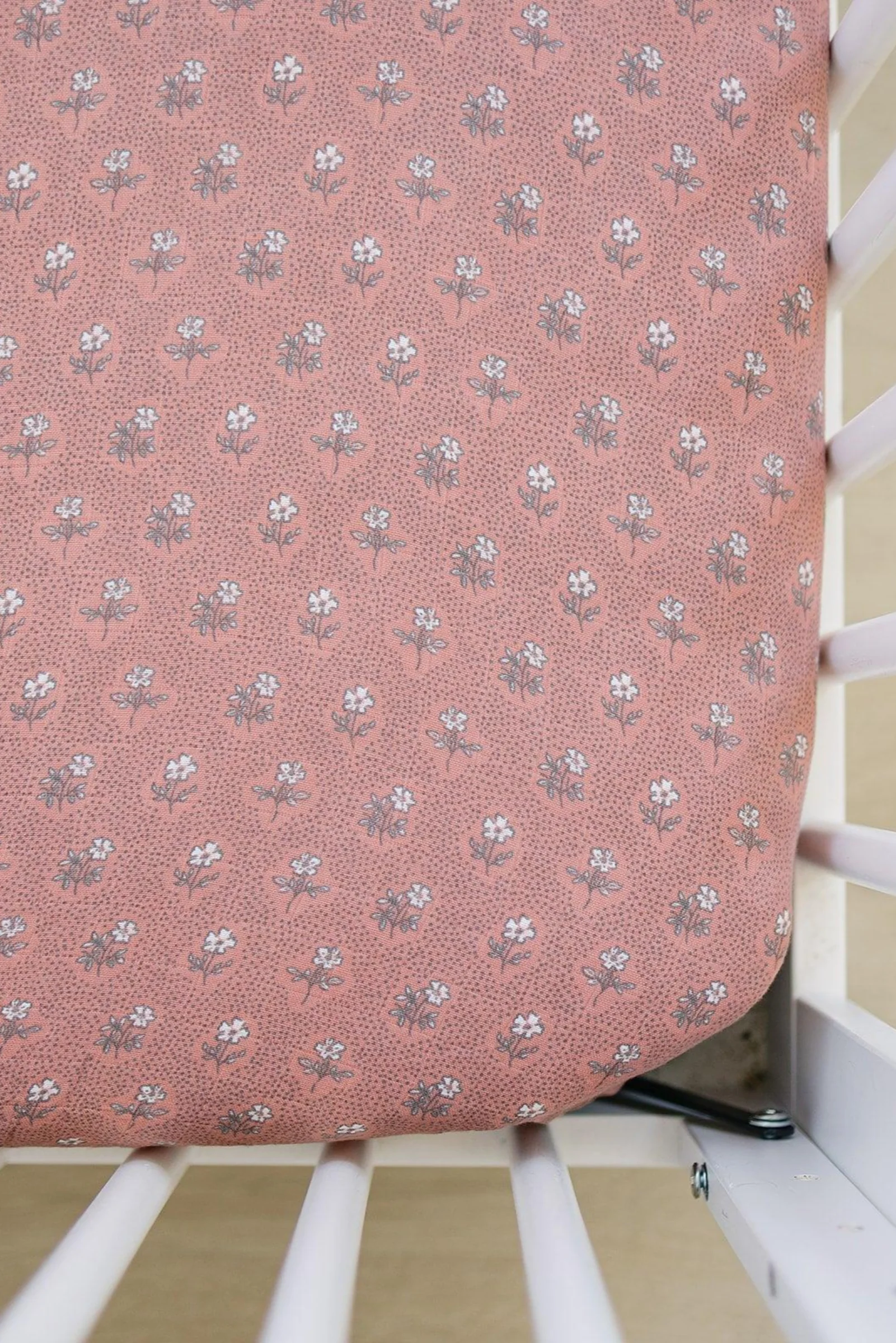 Mebie Baby Vintage Pink Floral Muslin Crib Sheet, 100% Cotton, Baby Essentials