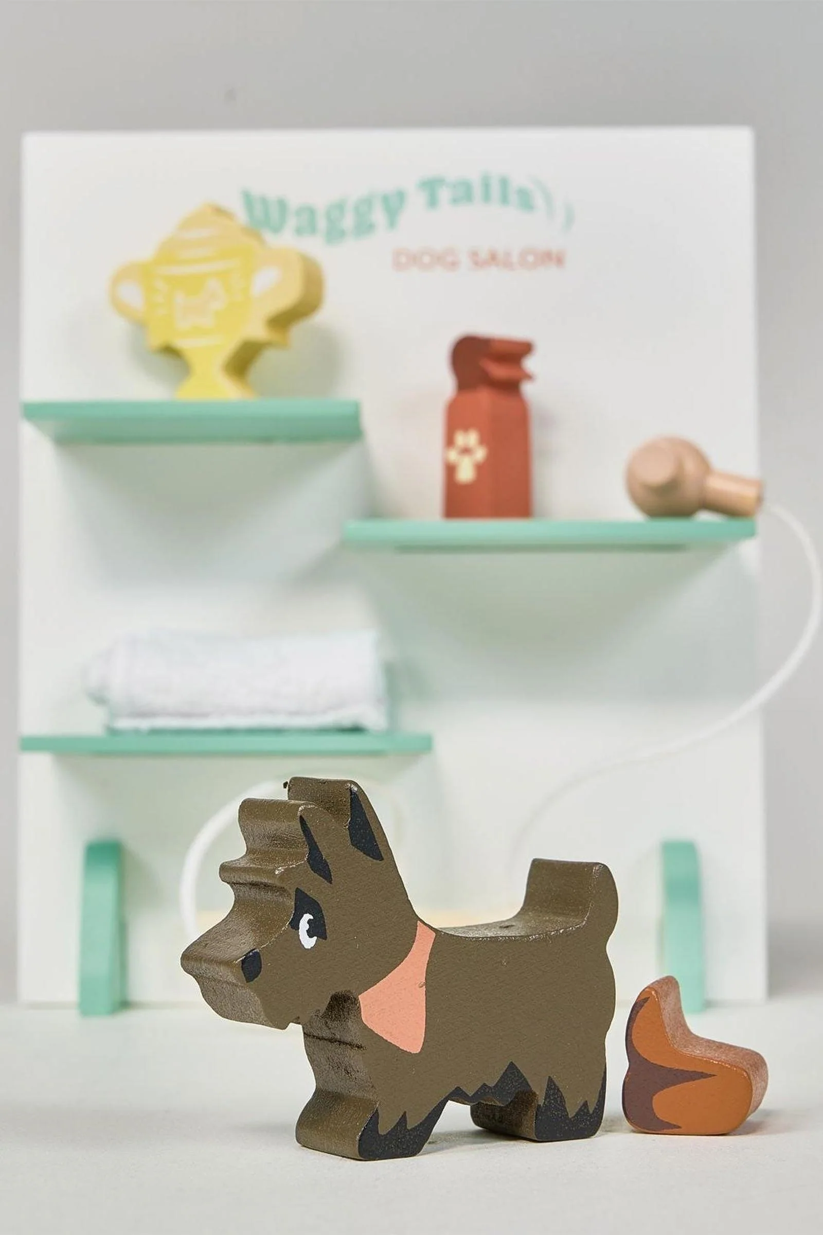 Tender Leaf Wooden Toys, Waggy Tails Dog Salon - Image 3