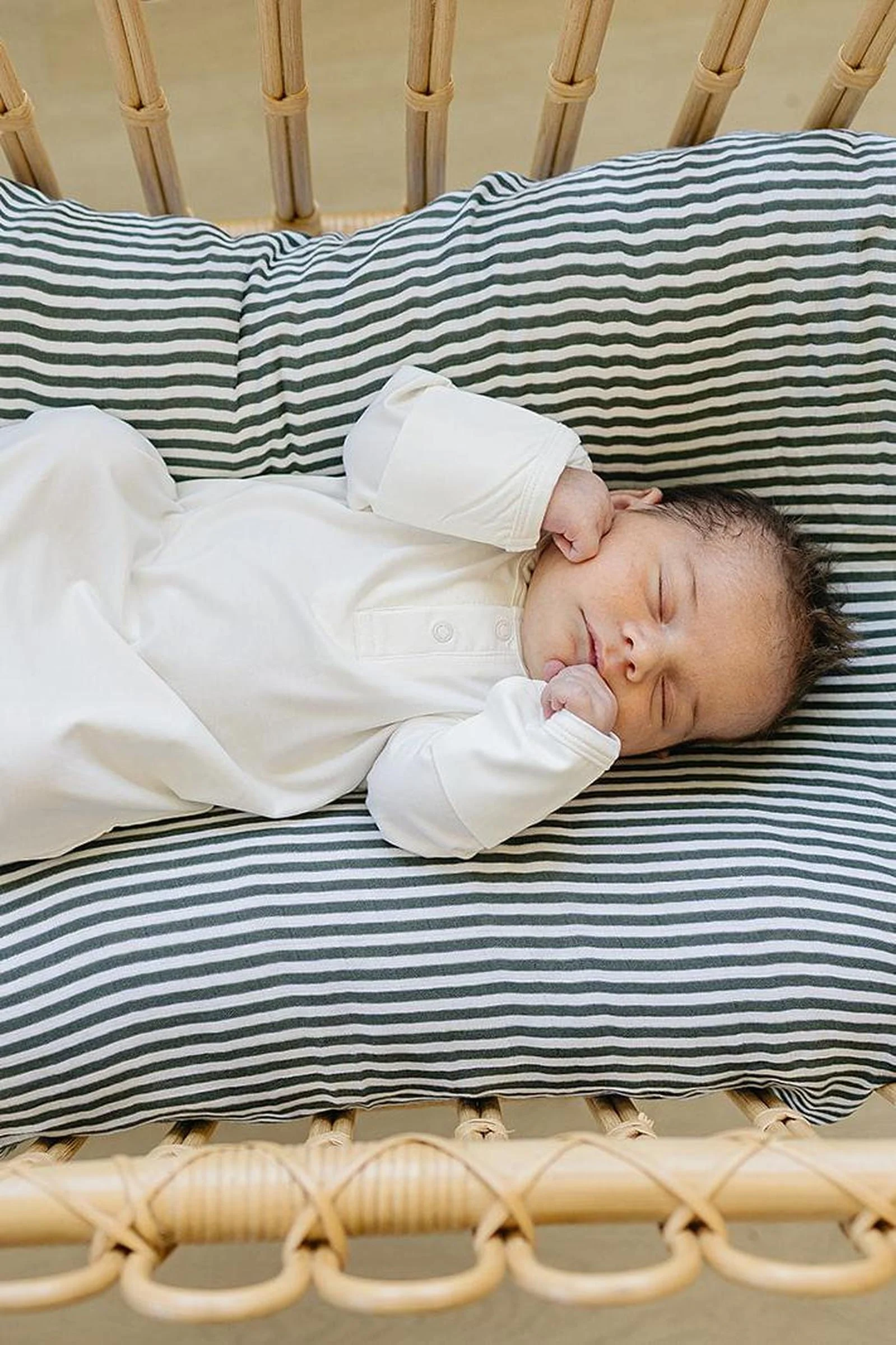 Mebie Baby White Knot Gown, Bamboo, Baby Essentials - Image 4