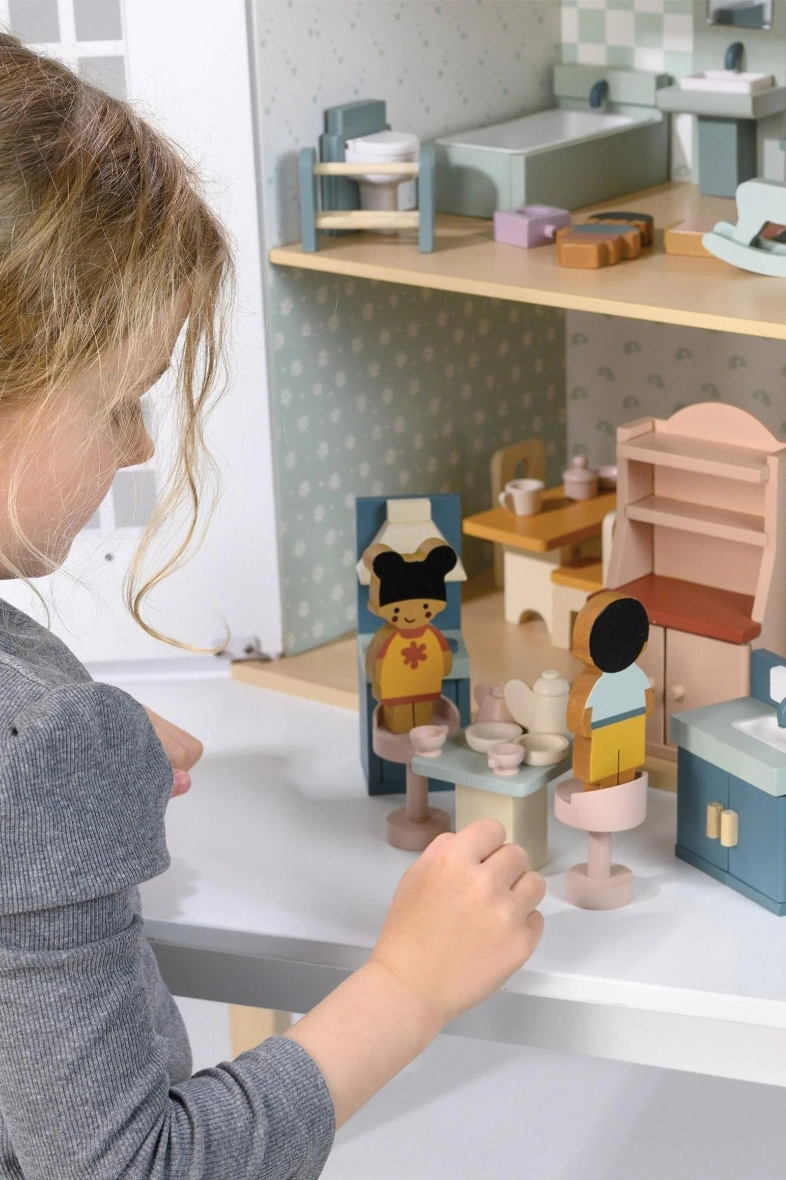 Willow Dollhouse - Image 6
