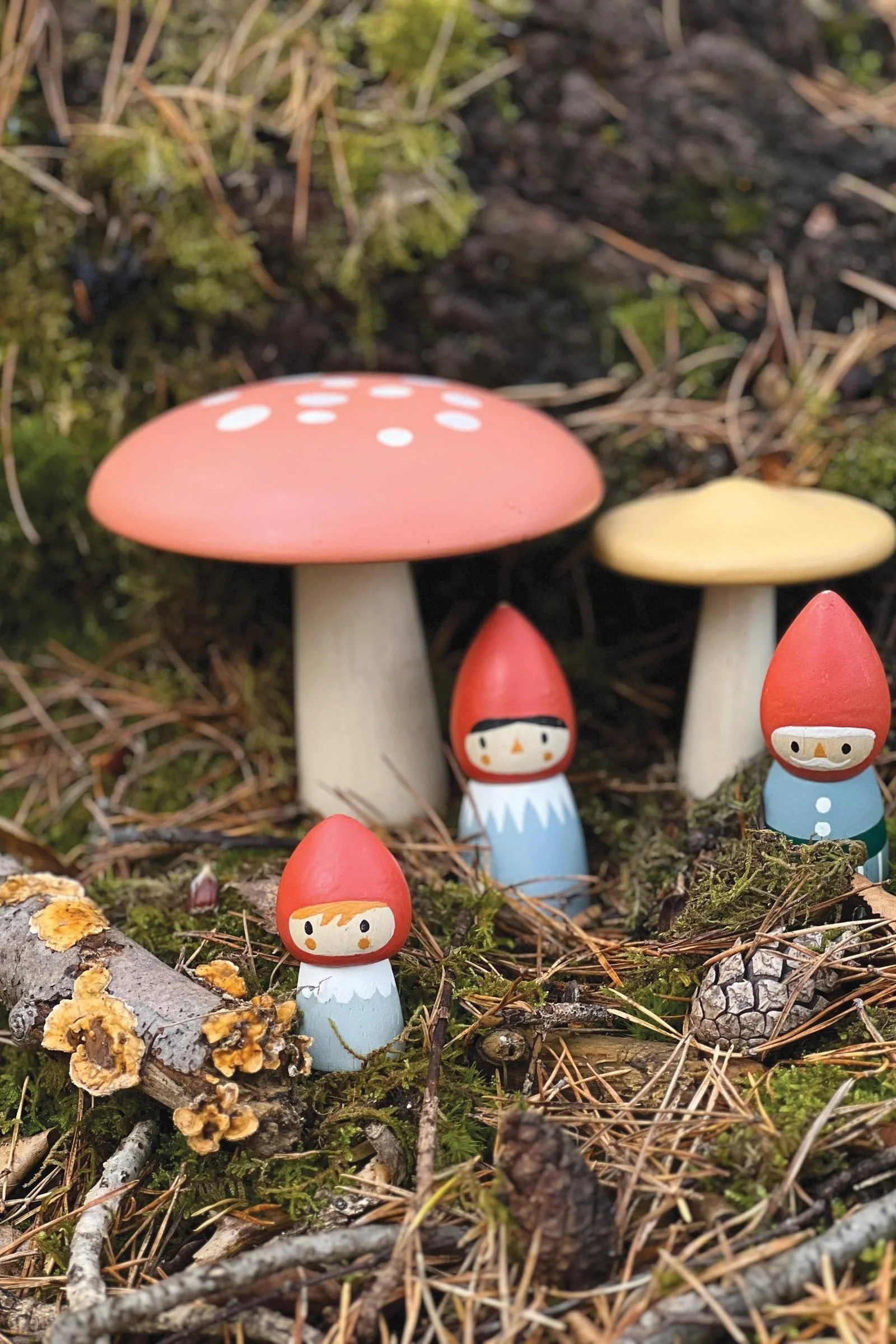 Tender Leaf Wooden Toys, Woodland Gnome Family - Image 7